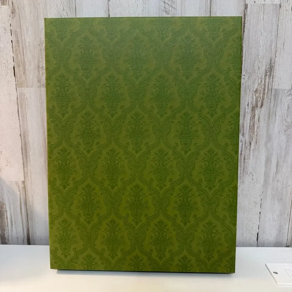 Gucci Gift Box Storage Box Green Embossed 16 x 12 x 2 Authentic Packaging